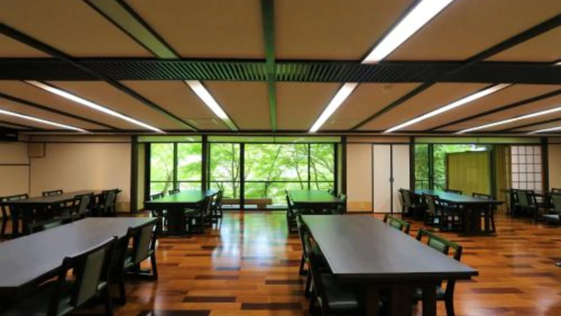 교토 모미지야 혼칸 타카오 산수 료칸 4성급 호텔 수영장