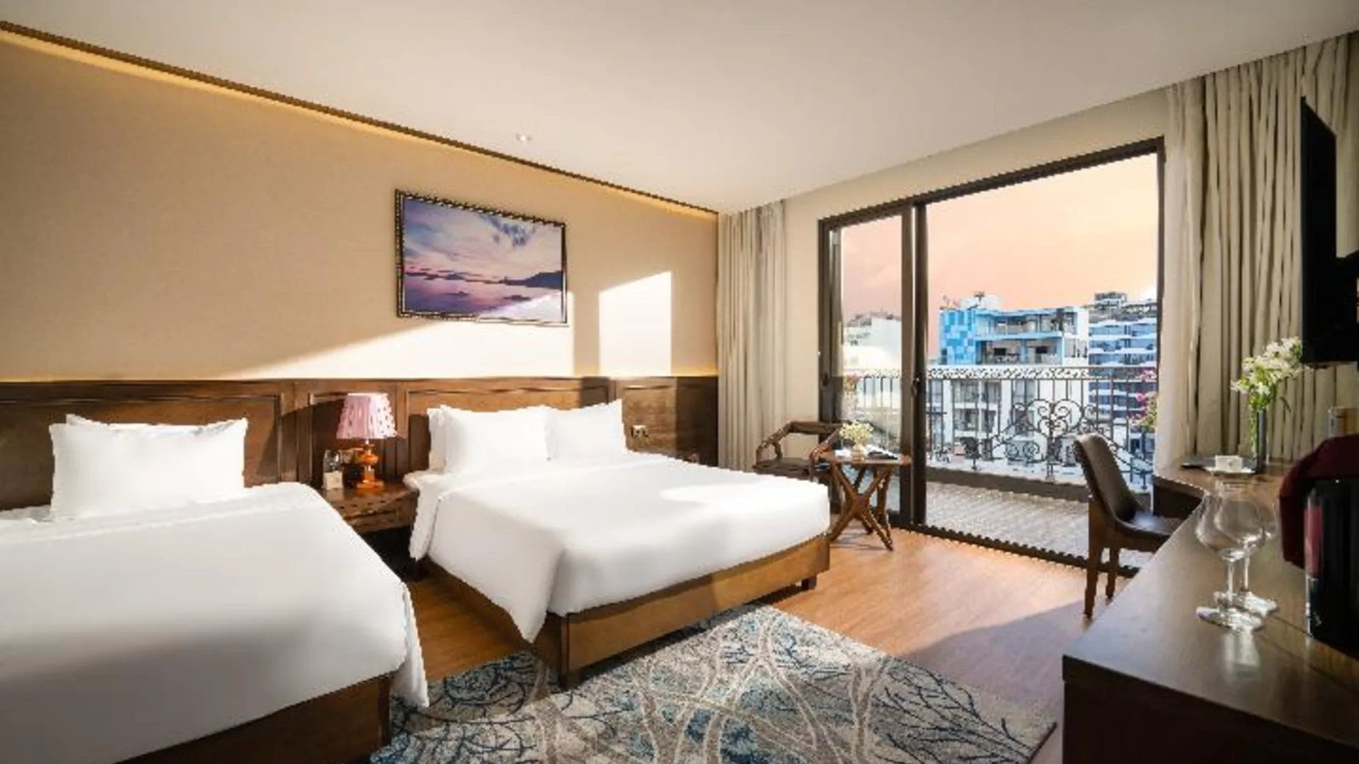 다낭 골든 로터스 호텔 다낭 - 루프탑 바 오션뷰 4성급 호텔 전망