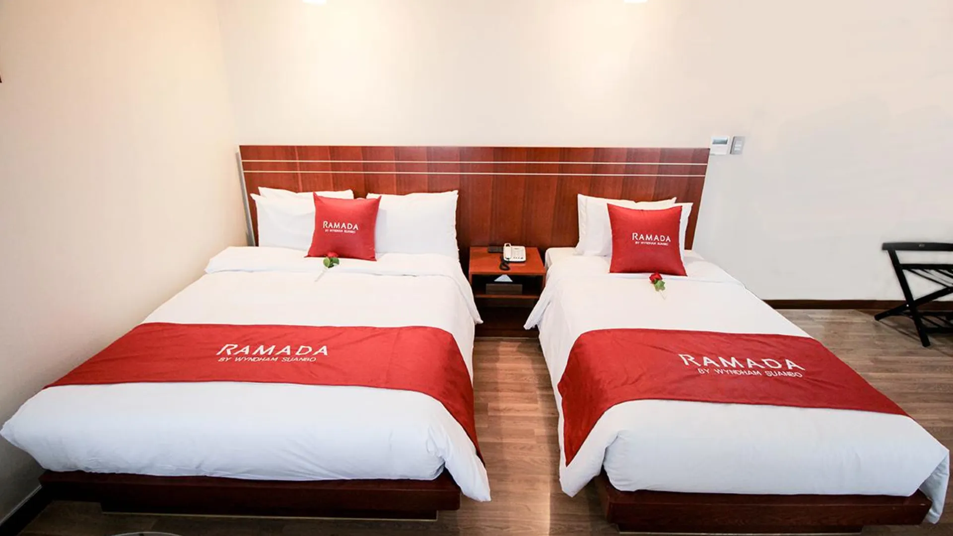 충주  라마다 바이 윈덤 충주 수안보 5성급 호텔 객실