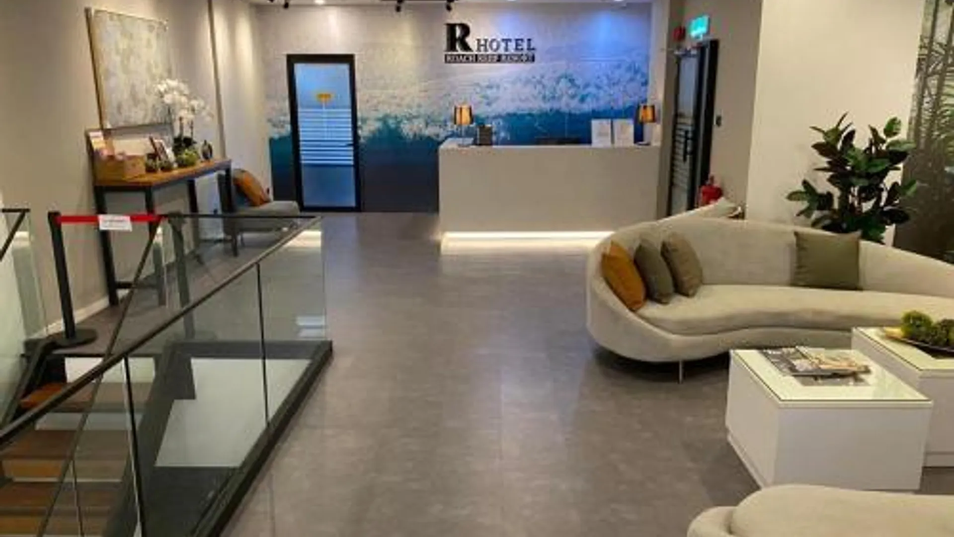 코타키나발루 R 호텔 에어로포드 3성급 호텔 수영장