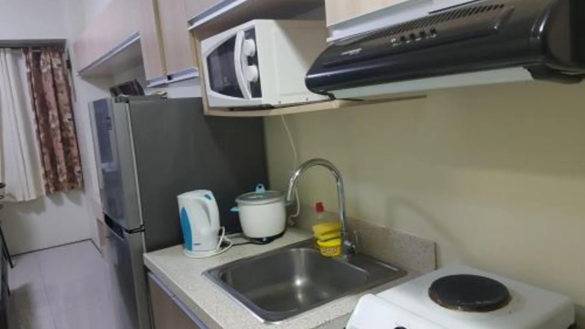 세부 호라이즌 101 세부 바이 KC 콘도 4성급 게스트하우스 수영장