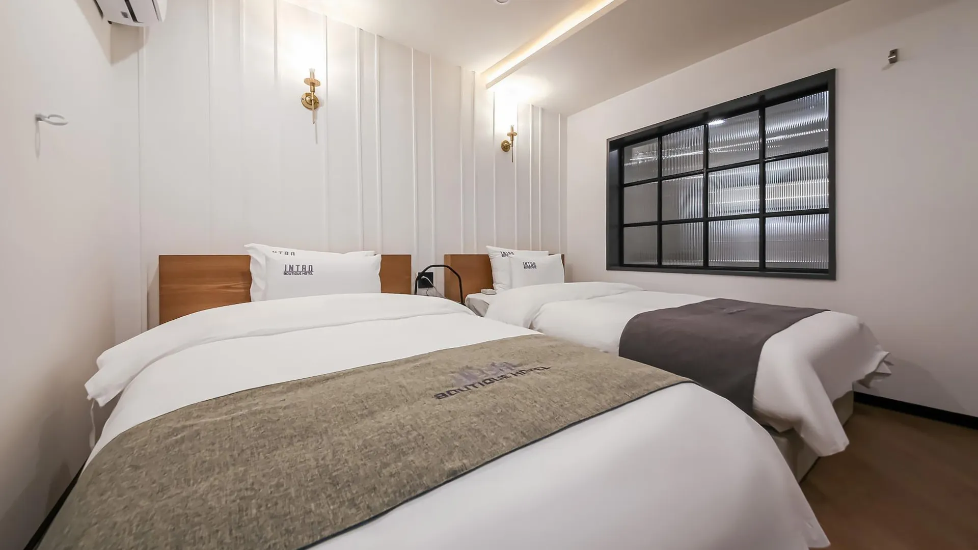 전주 전주 중화산동 호텔 인트로(HOTEL INTRO) 호텔 스위트룸