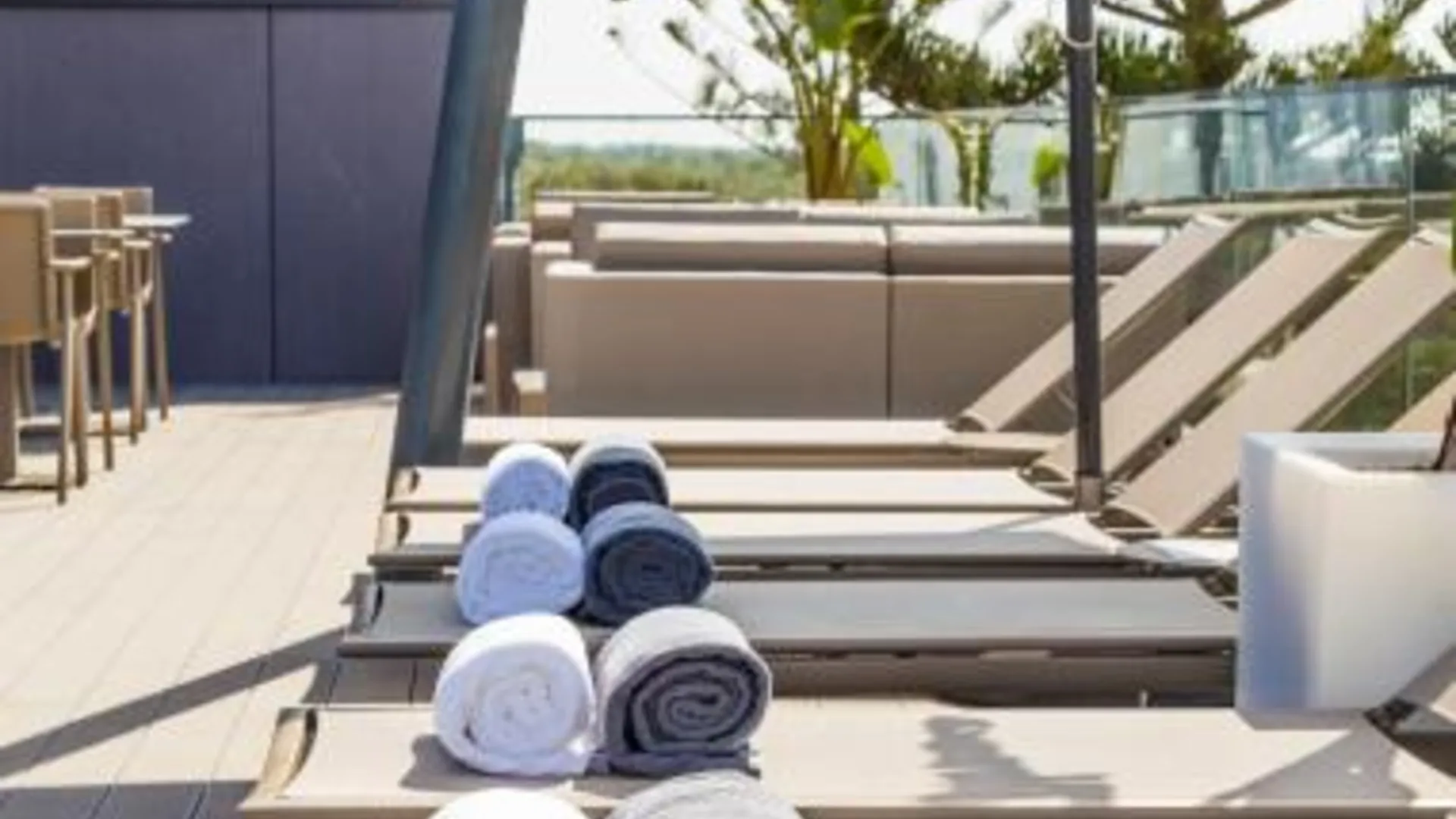 빌라 레알 데 산토 안토니오 The Prime Energize 4성급 게스트하우스 수영장