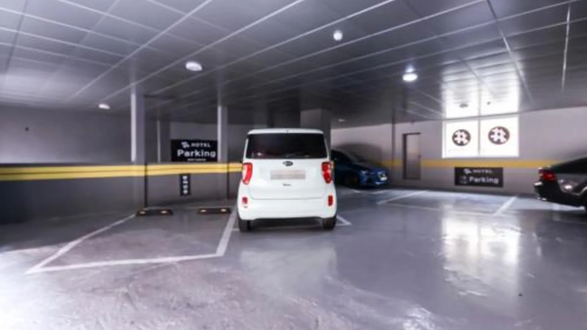 창원 The Sharp Hotel 호텔 수영장