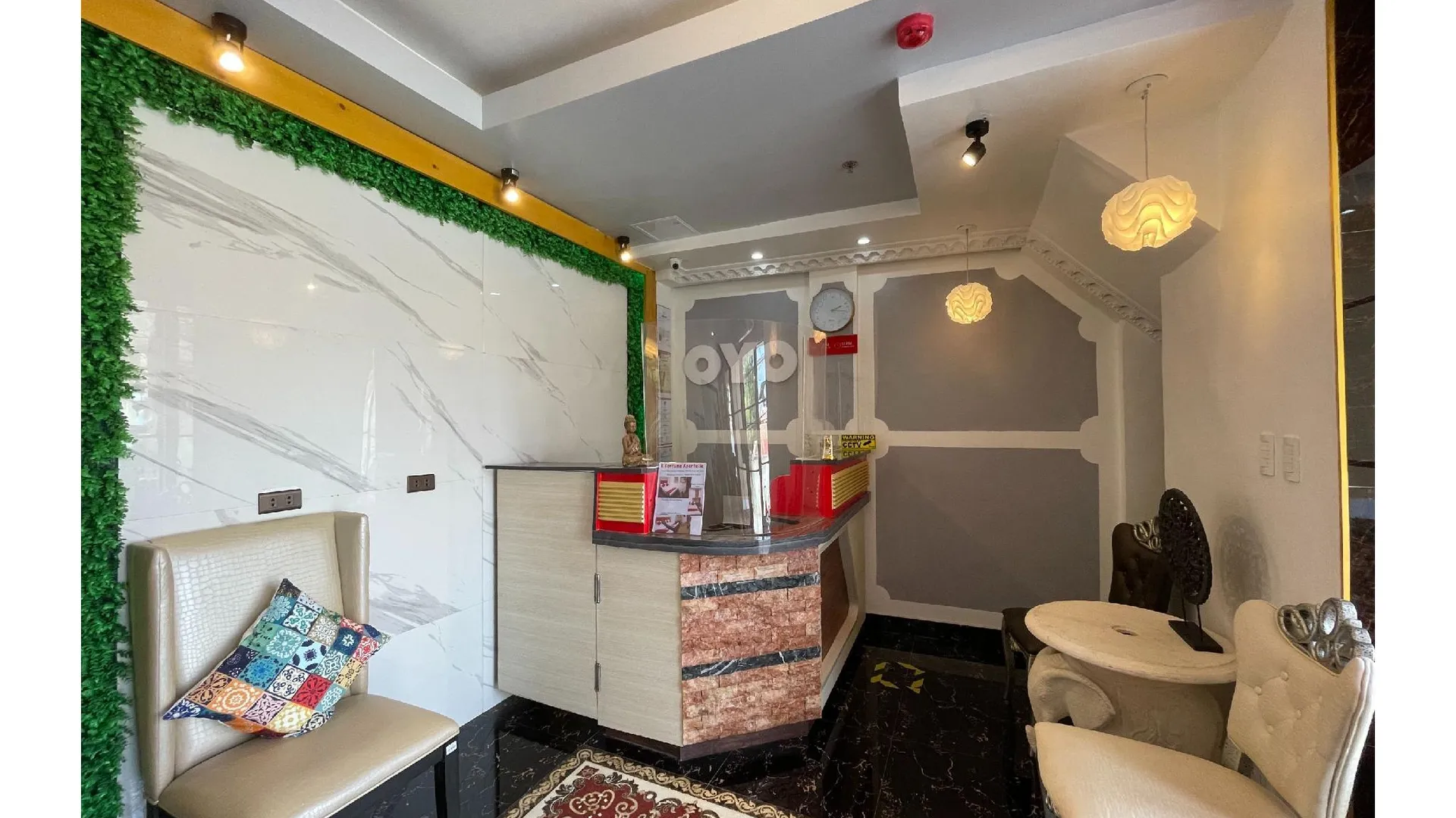 세부 OYO 685 K 포춘 아파텔 2성급 호텔 수영장