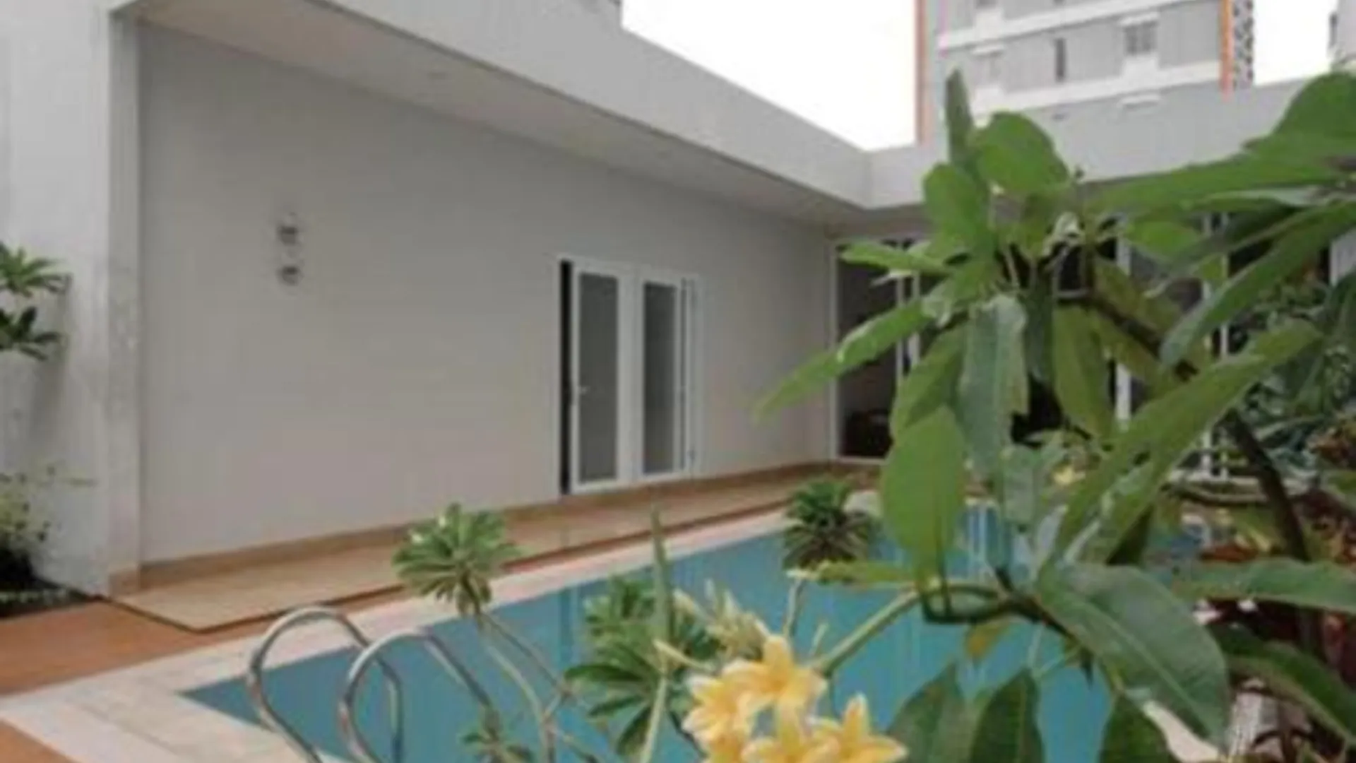 마카사르 케나리 타워 호텔  3성급 호텔 스위트룸