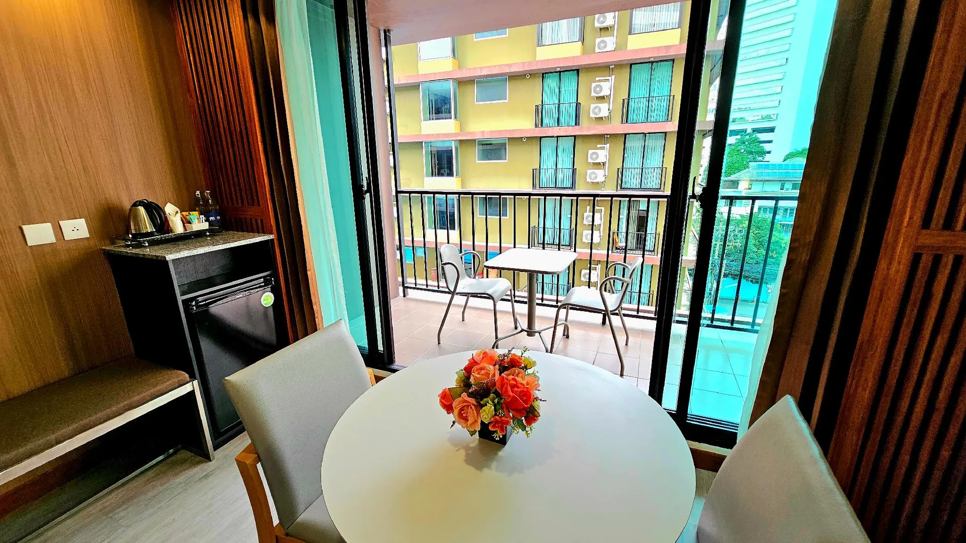 방콕 다이나스티 그랜드 호텔 4성급 호텔 부대시설