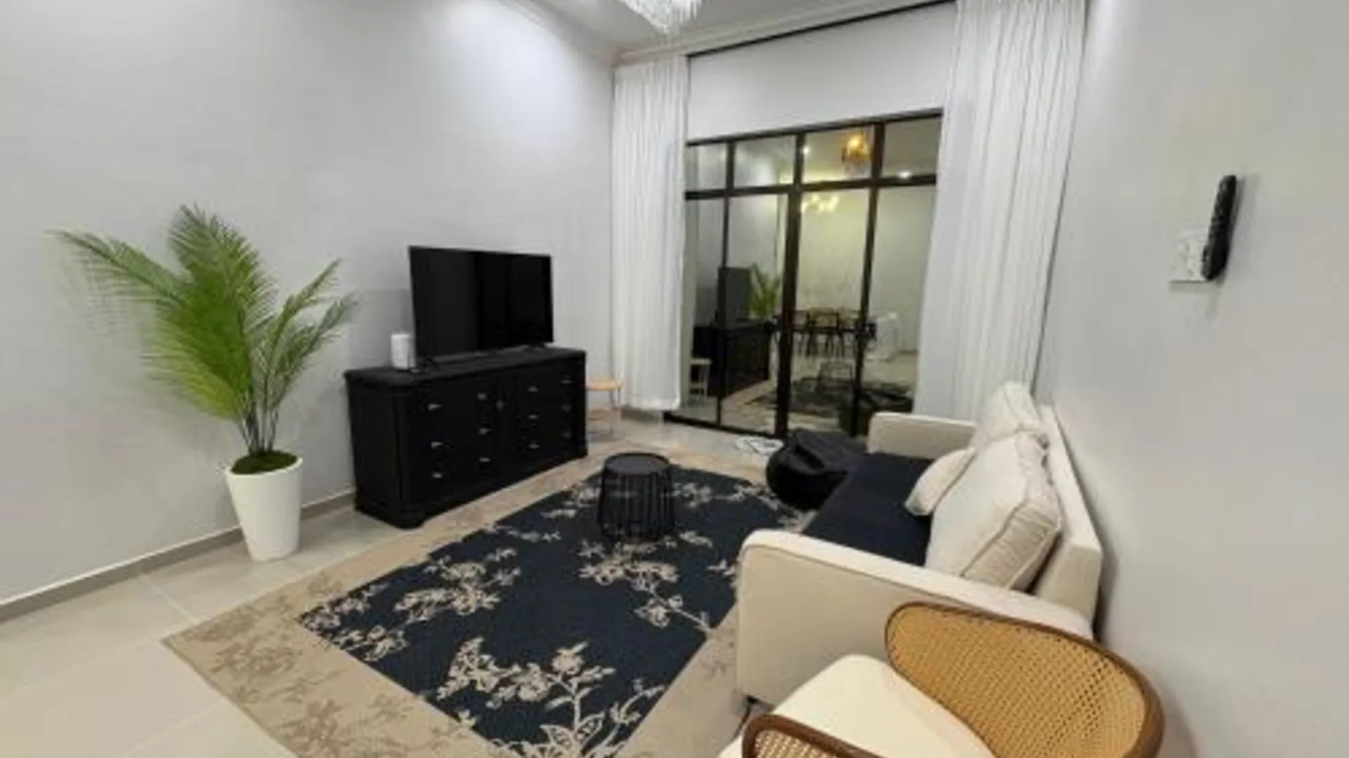 둥군 둥근의 프라이빗 하우스 (2000m², 침실 4개, 프라이빗 욕실 3개) 4성급 게스트하우스 스위트룸