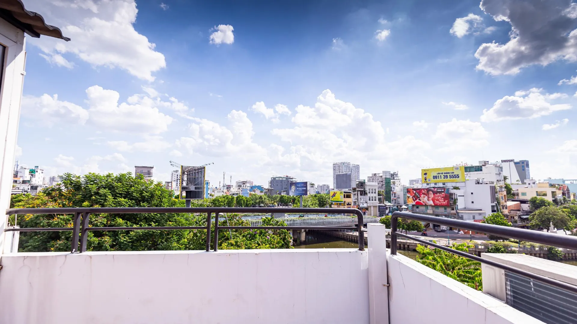 호치민 코지 리버뷰 3성급 게스트하우스 전망