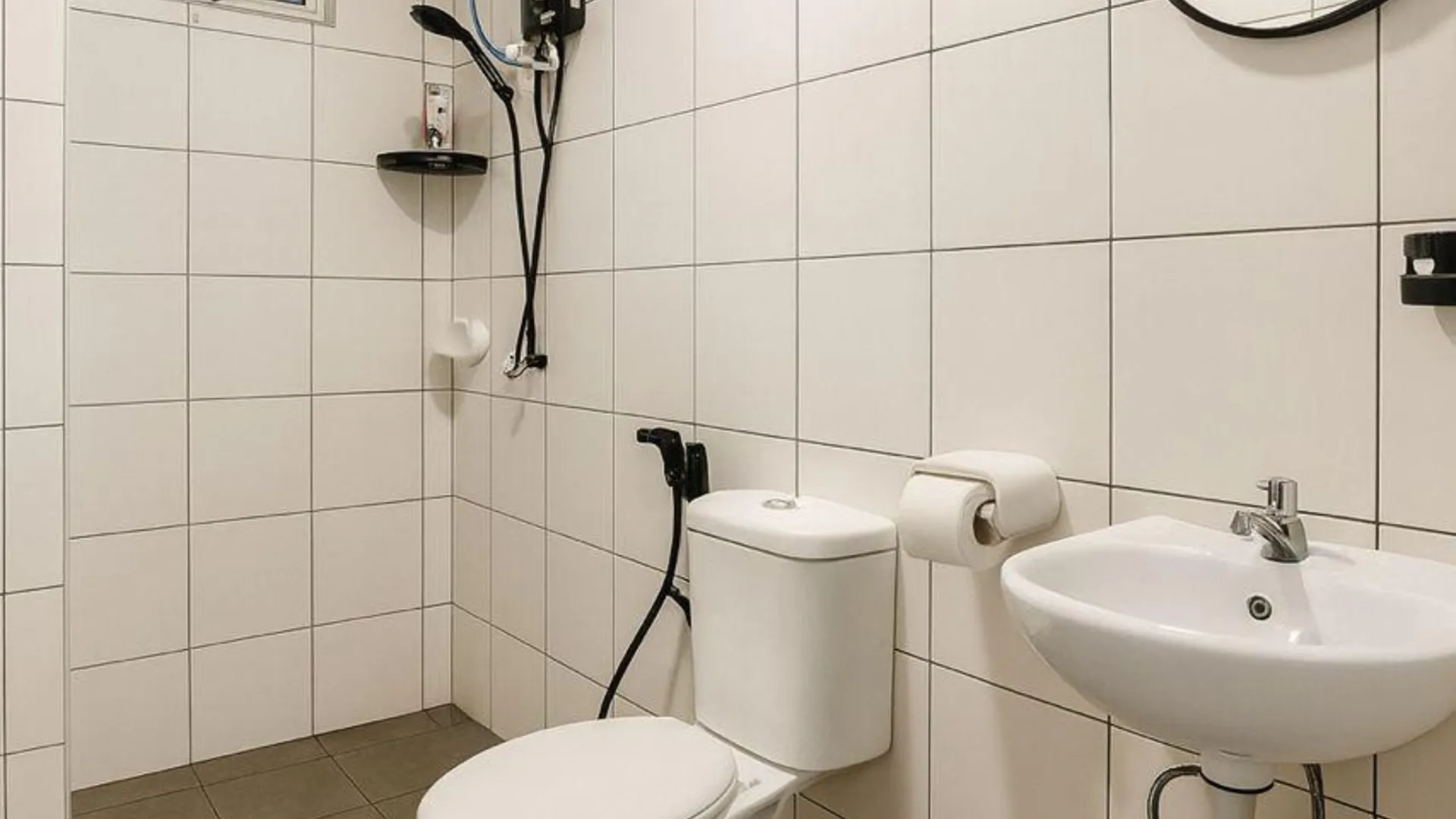 말라카 말라카 시내의 프라이빗 하우스 (m², 침실 3개, 프라이빗 욕실 2개) 4성급 게스트하우스 수영장