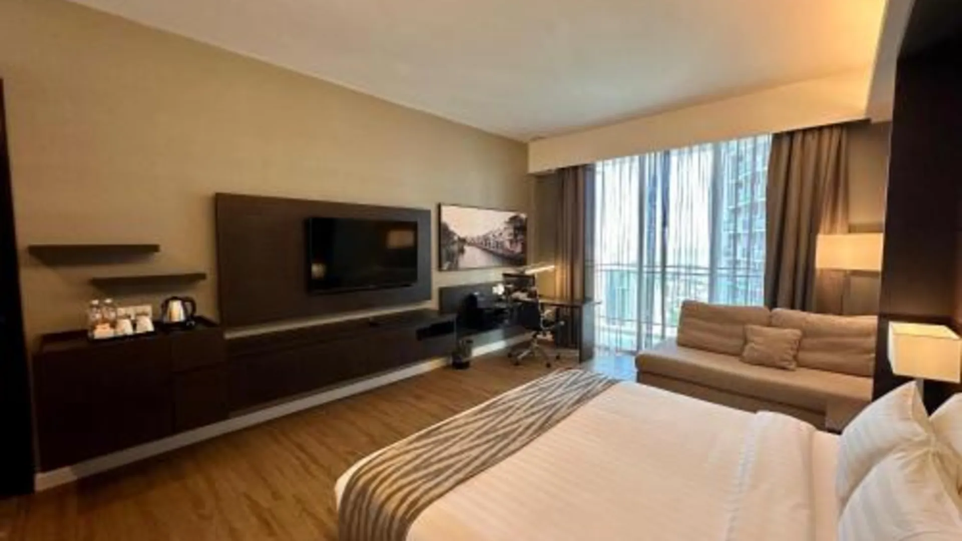 말라카 스위스-가든 호텔 멜라카 4성급 호텔 스위트룸