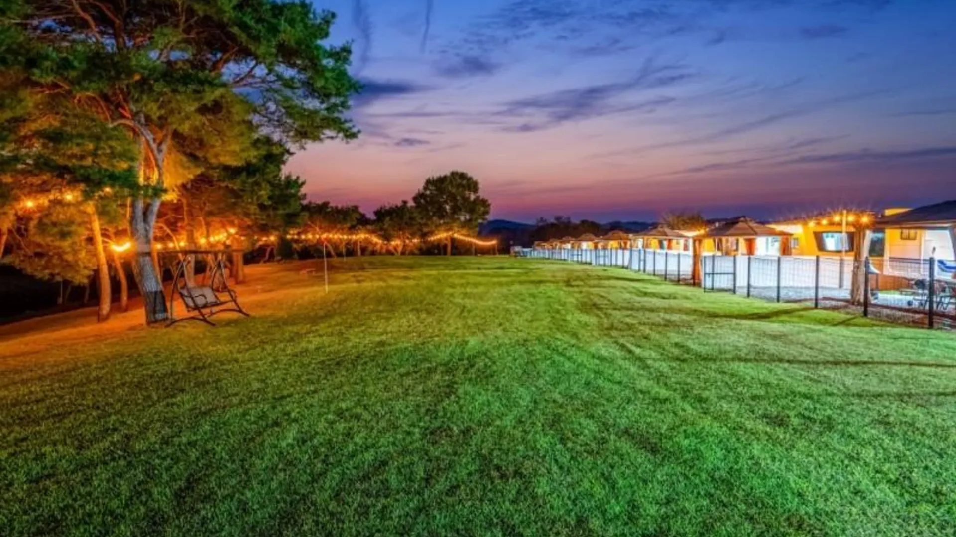 청원 청주 초정힐링캠핑장 2성급 게스트하우스 레스토랑