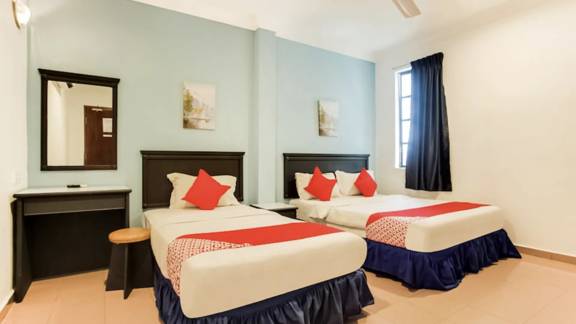 틀룩인탄 Hotel Home 88 2성급 호텔 스위트룸