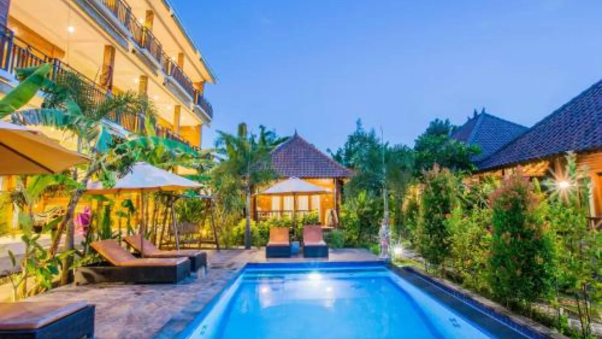 발리 디나타 렘봉간 빌라스 4성급 호텔 로비