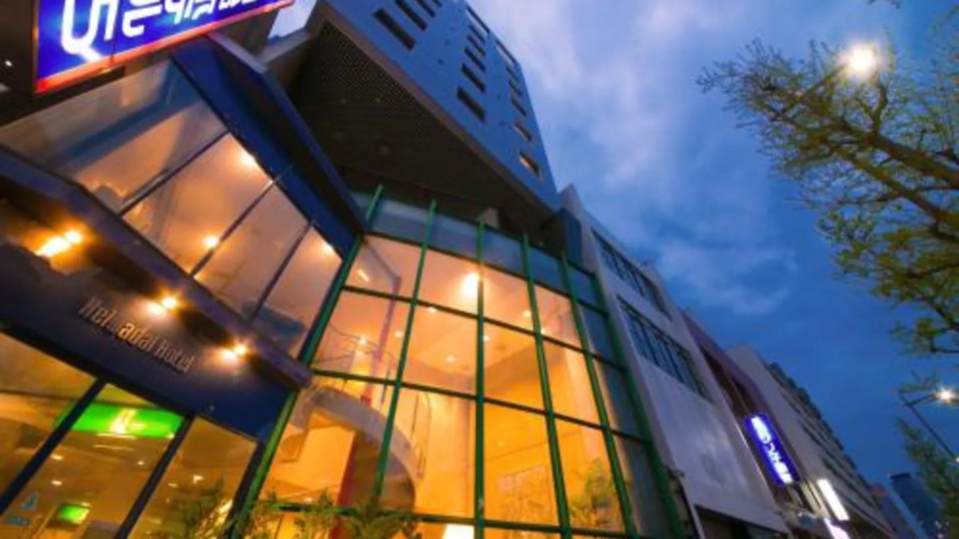 후쿠오카 헤와다이 호텔 5 3성급 호텔 스위트룸