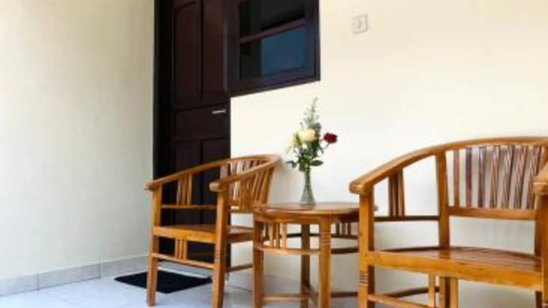 발리 Zigiz Lovina Hostel 호텔 로비