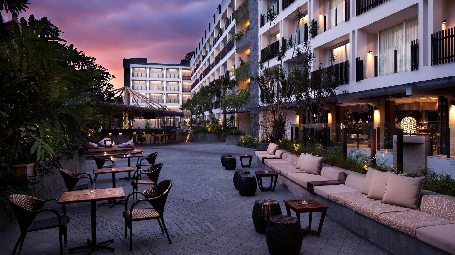 발리 페어필드 바이 메리어트 발리 르기안 4성급 호텔 수영장