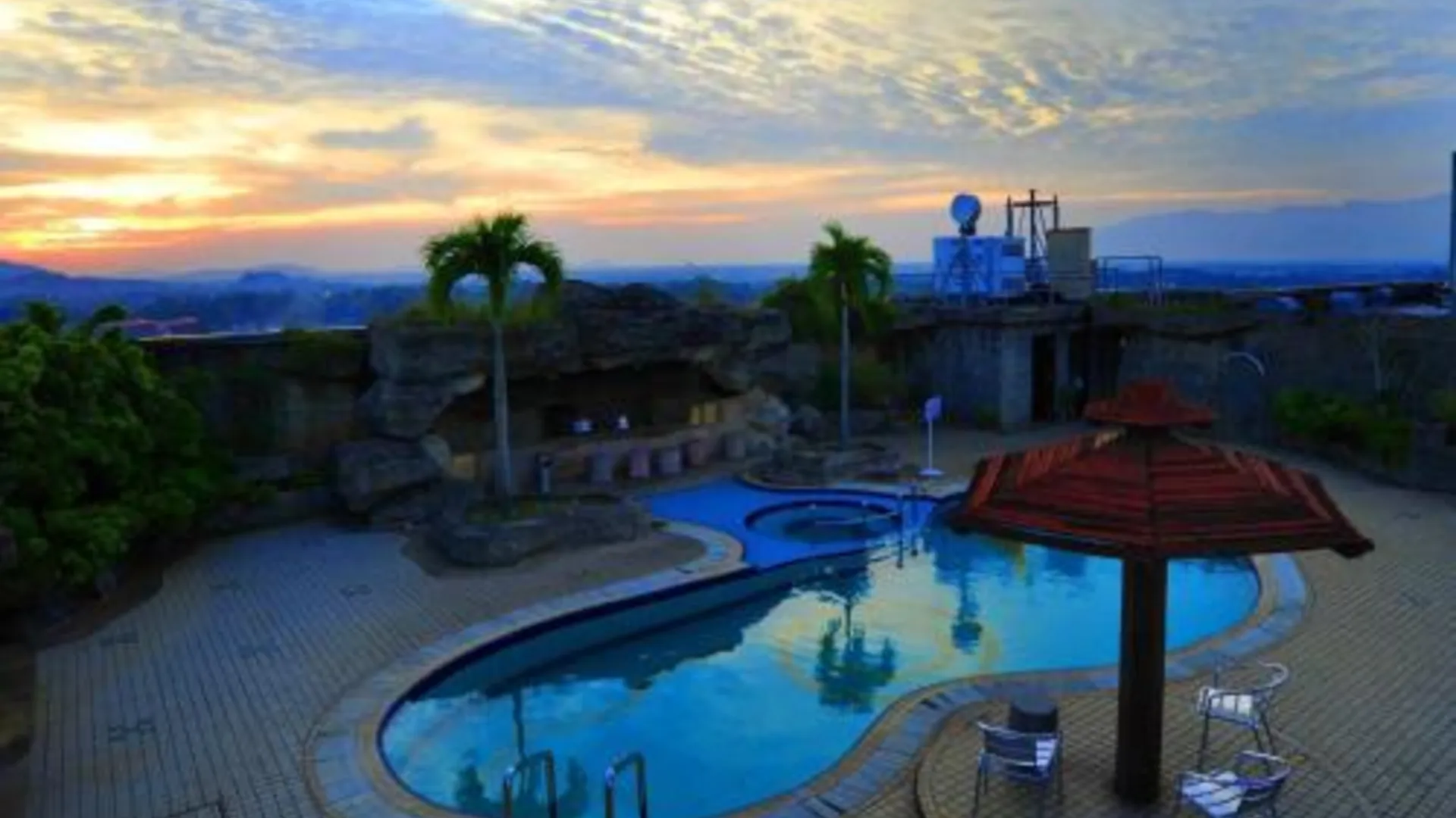 숭가이 페타니 에메랄드 푸테리 호텔 3성급 호텔 로비