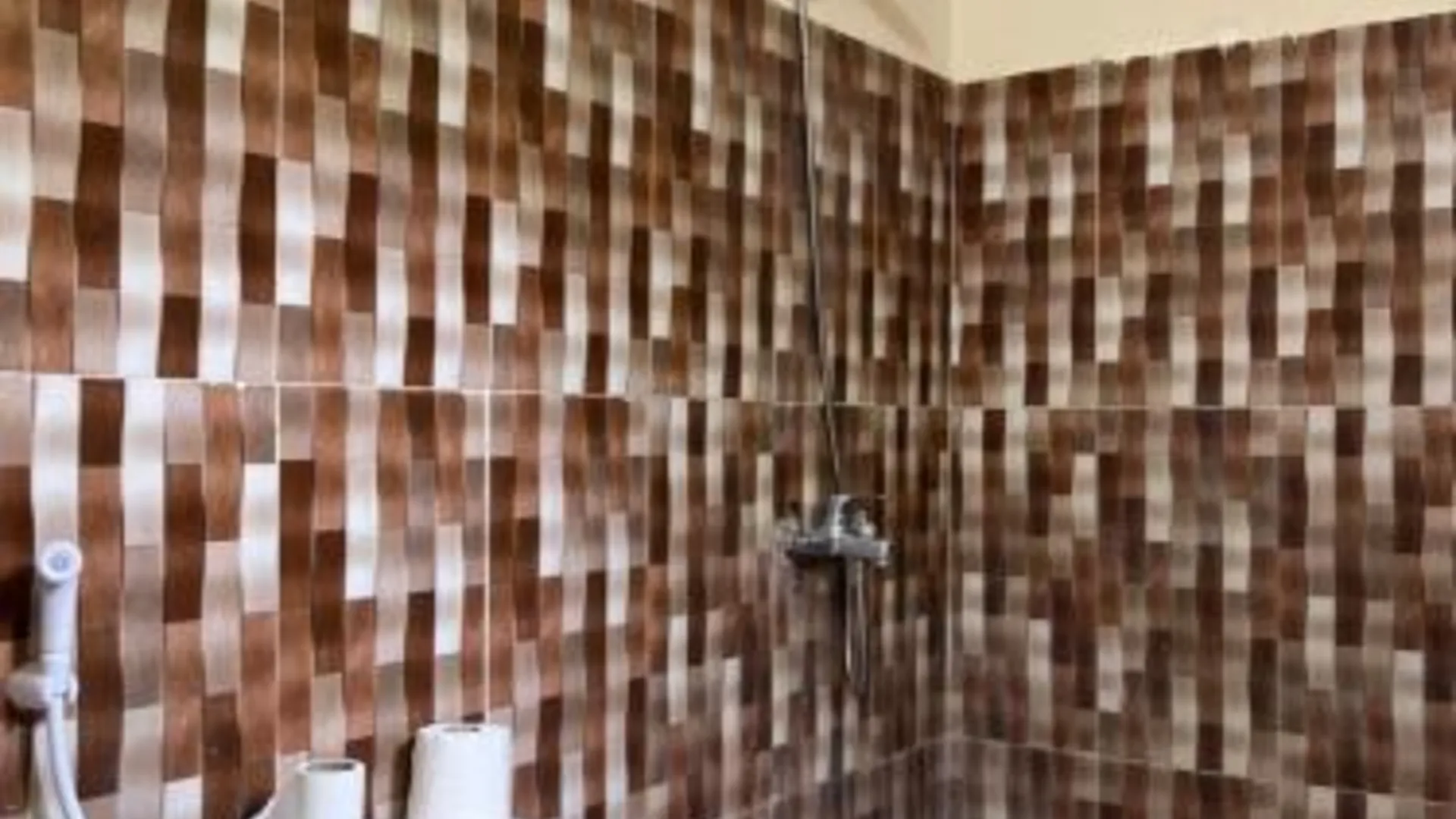 세부 샤키 호스텔 오슬롭 2성급 호텔 스위트룸