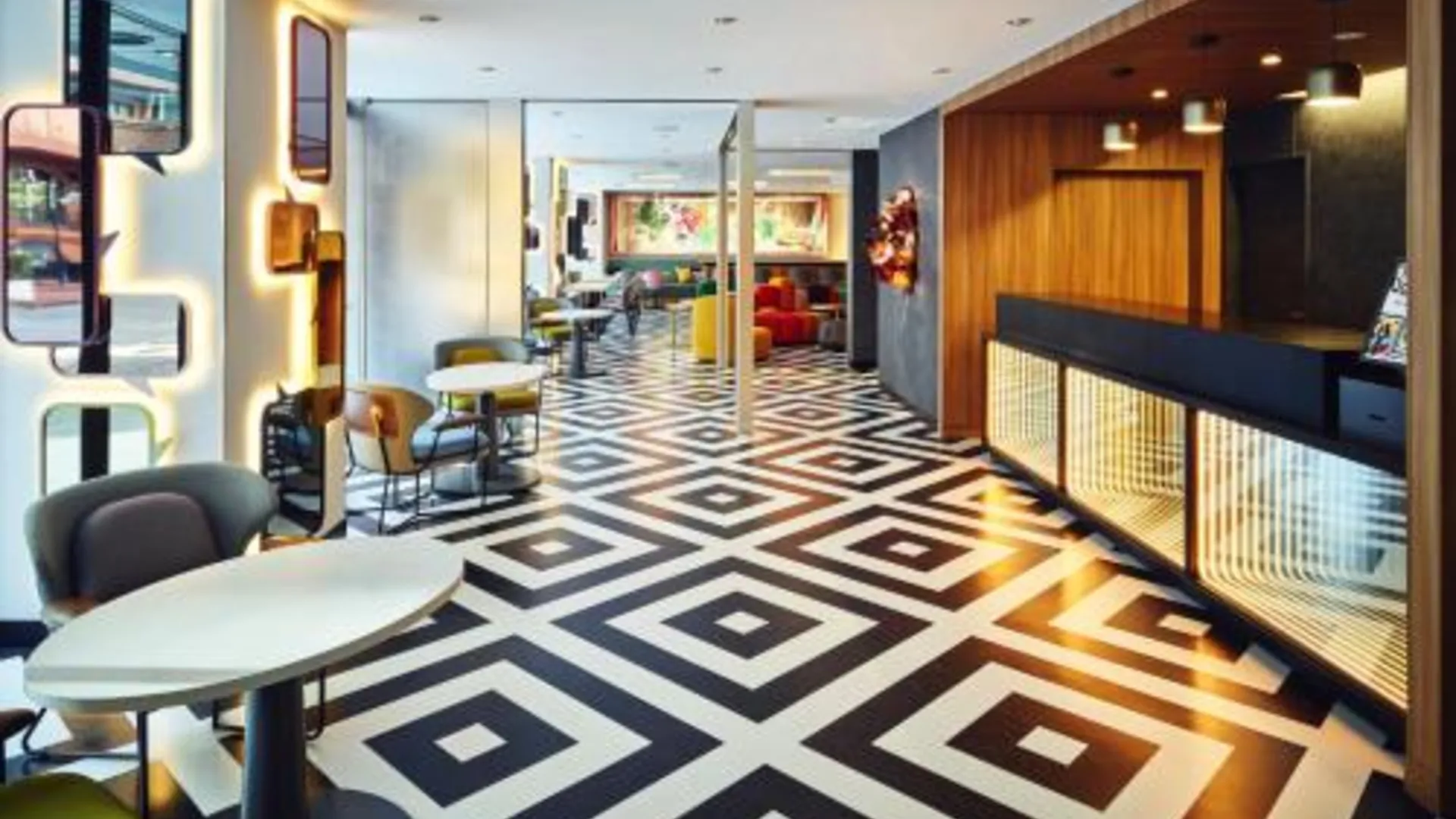 오사카 가너 호텔 오사카 혼마치 스테이션 언 IHG 호텔 바이 IHG 3성급 호텔 로비