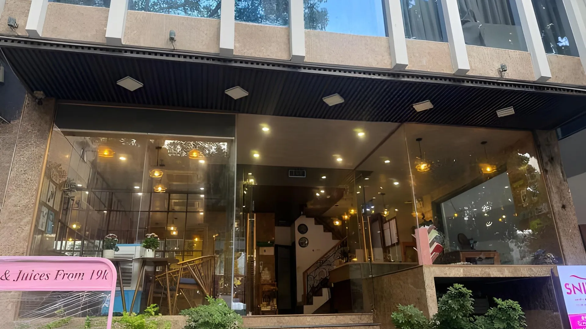 다낭 에스나이트 호텔 앤 도미 - 다낭 드래곤 브리지 3성급 호텔 수영장