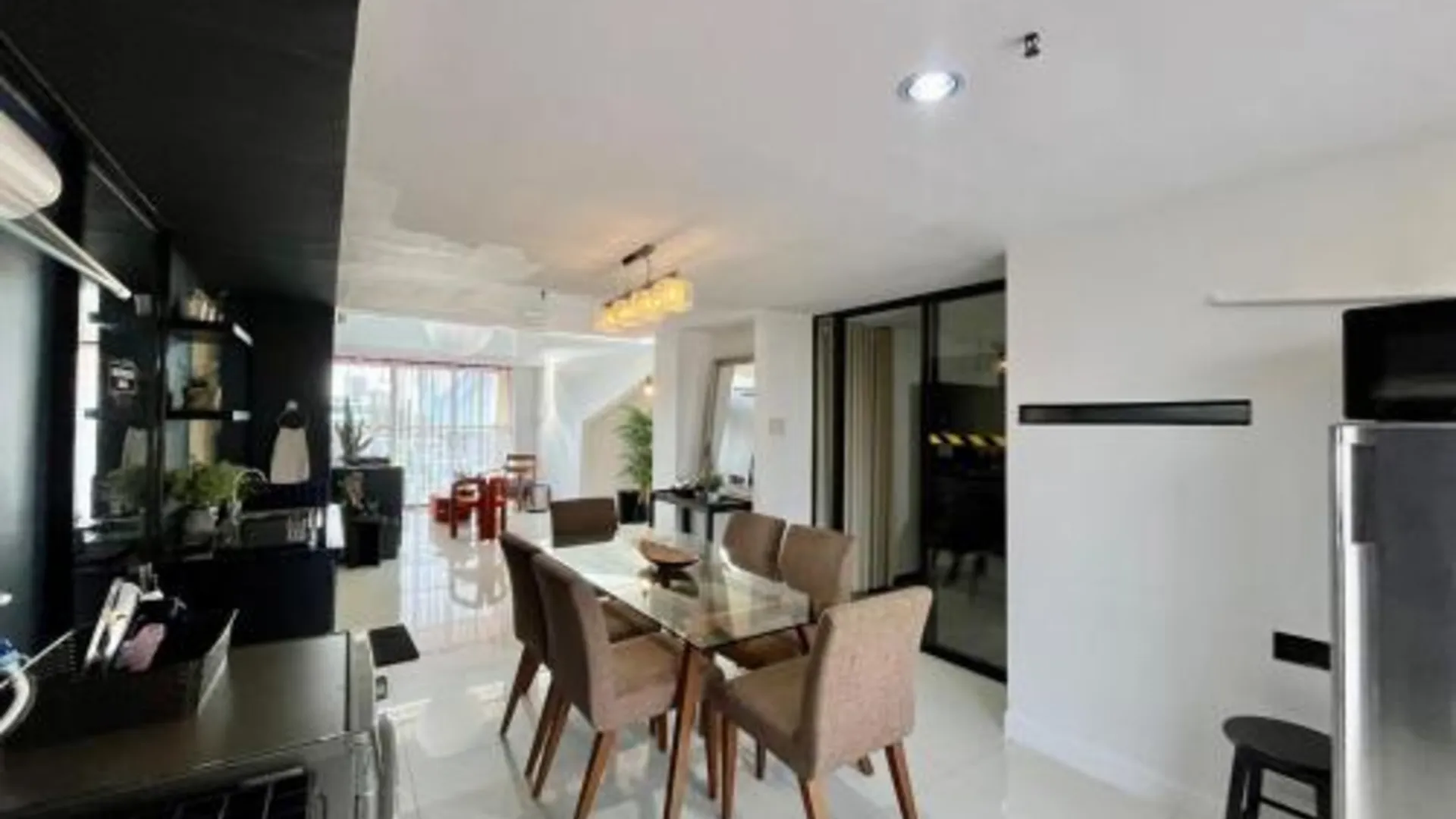 세부 사파테라의 아파트먼트 (180m², 침실 4개, 프라이빗 욕실 4개) 4성급 싱글룸 로비