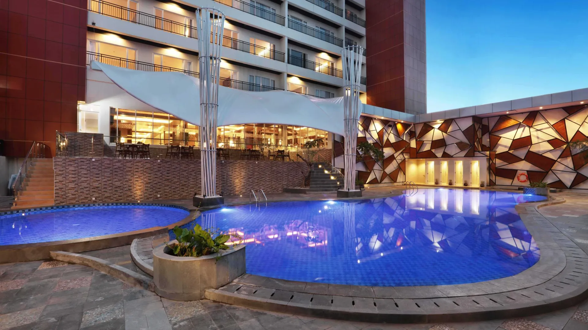 마카사르 하퍼 페린티스 바이 애스턴 4성급 호텔 객실