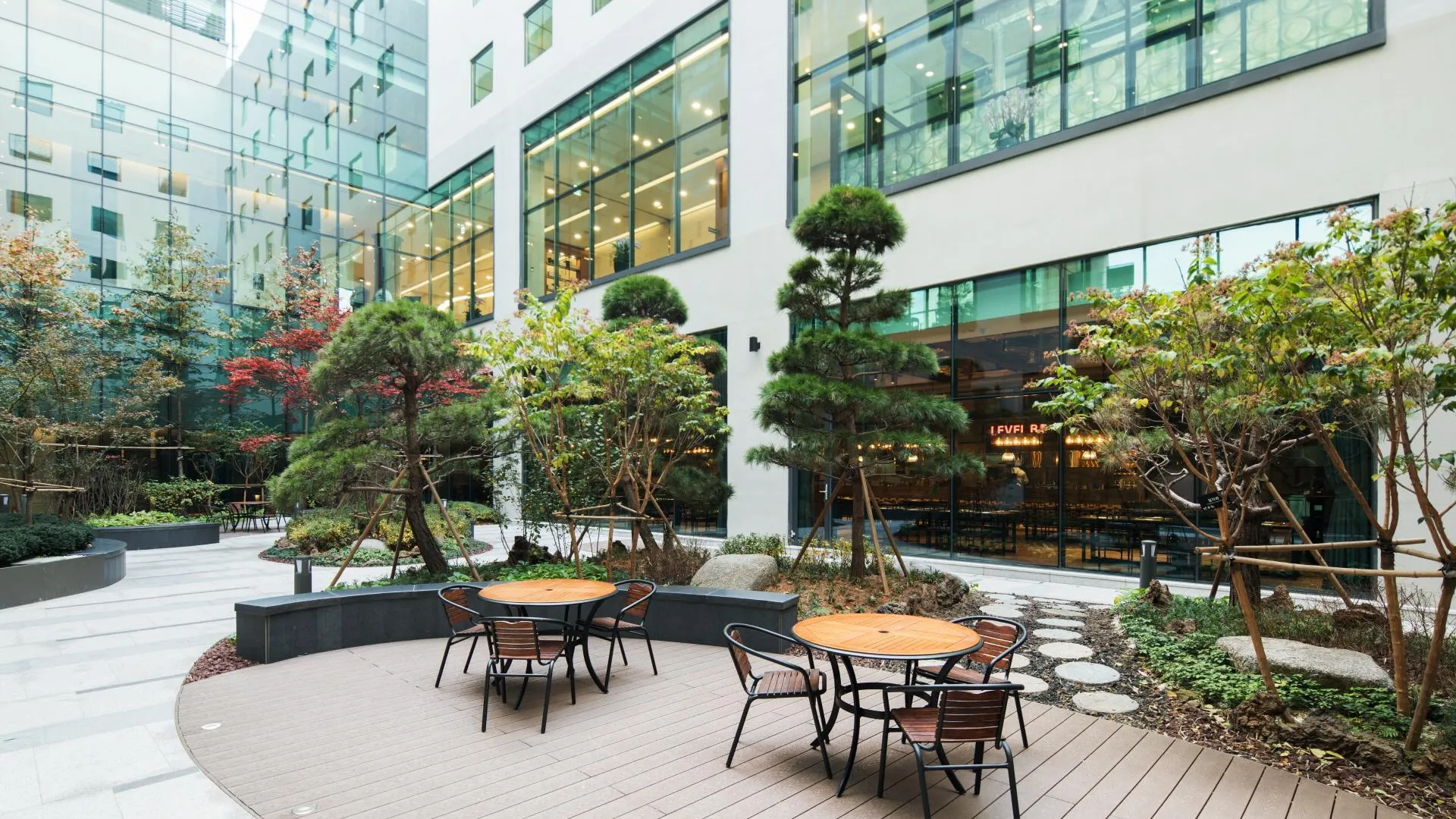 서울 오라카이 청계산 호텔, BW 프리미어 컬렉션 4성급 호텔 레스토랑