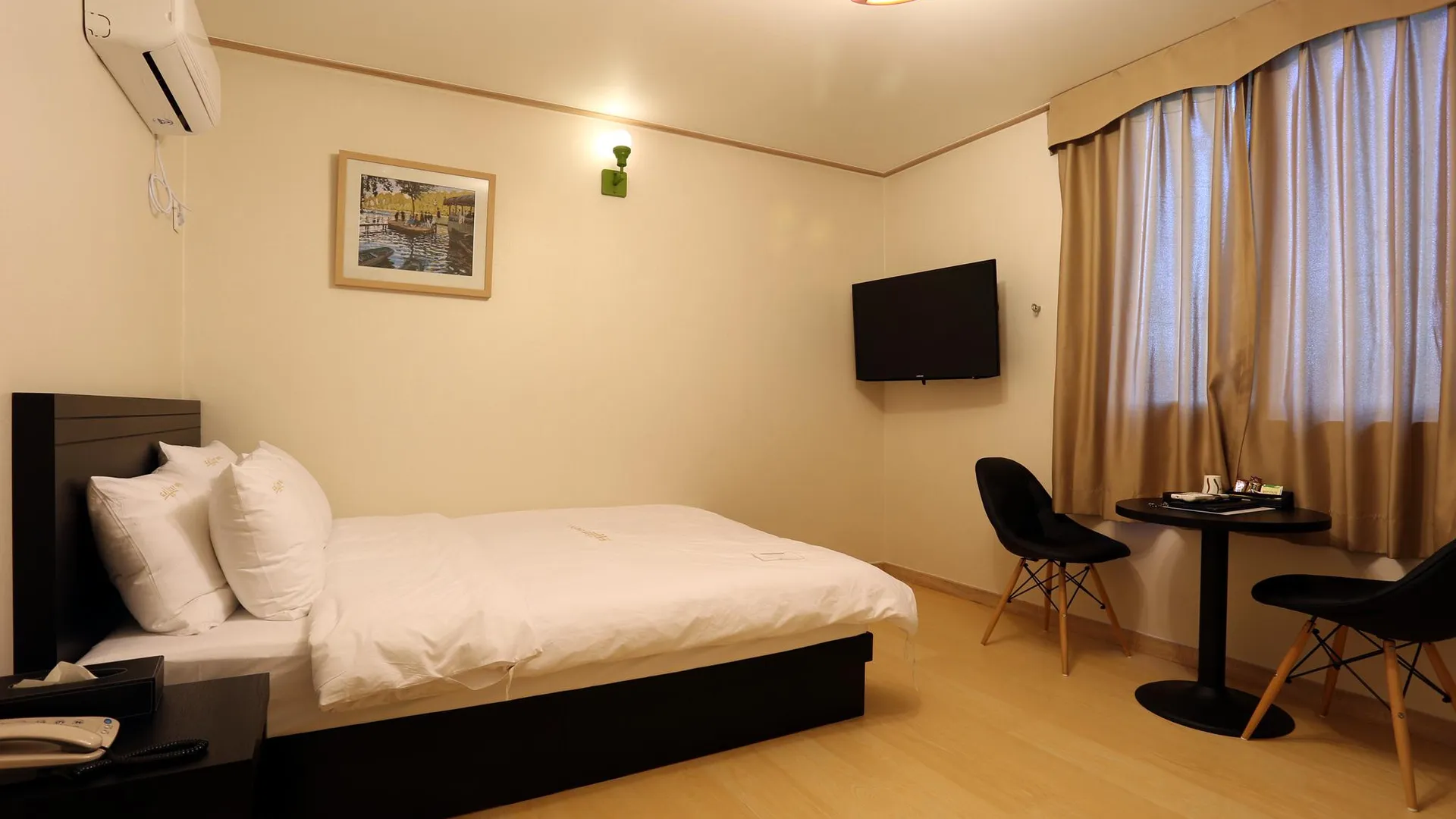 안성 안성(공도) 갤러리 호텔 스위트룸