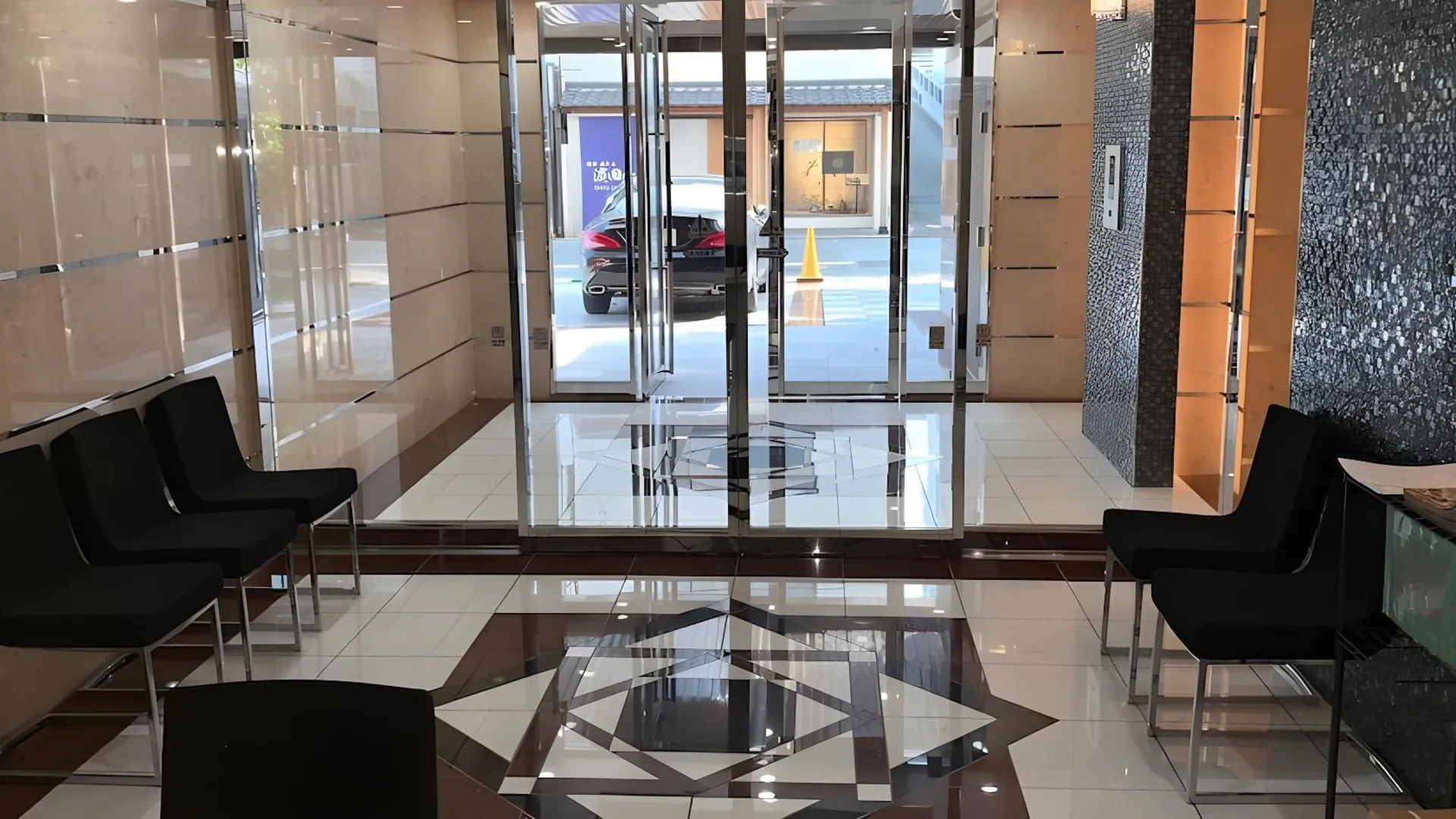 후쿠오카 유러피안 하우스 레이젠 4성급 게스트하우스 외관