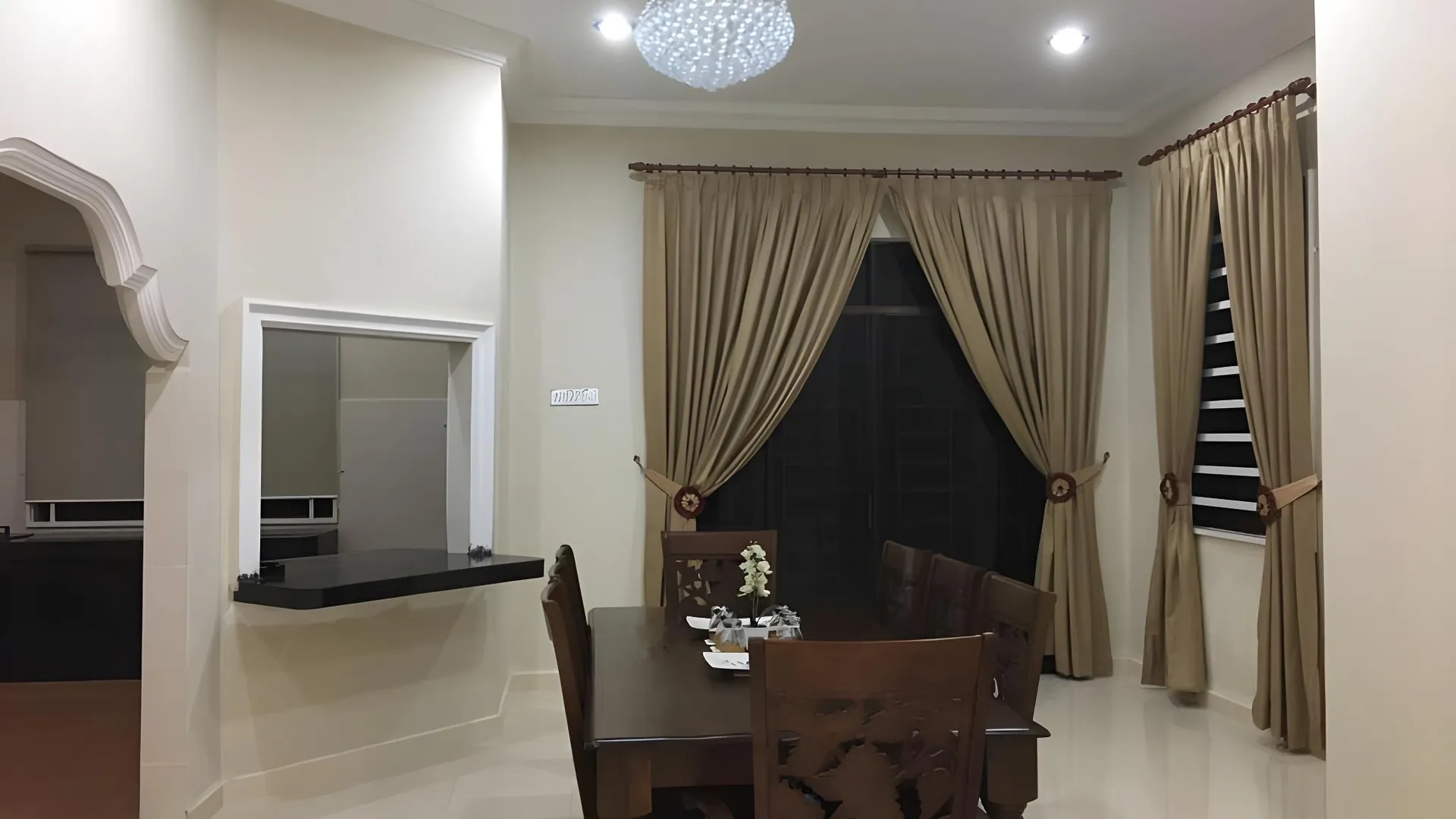 부킷 파용 부킷 파용의 방갈로 (2600m², 침실 4개, 프라이빗 욕실 3개) 2성급 싱글룸 로비