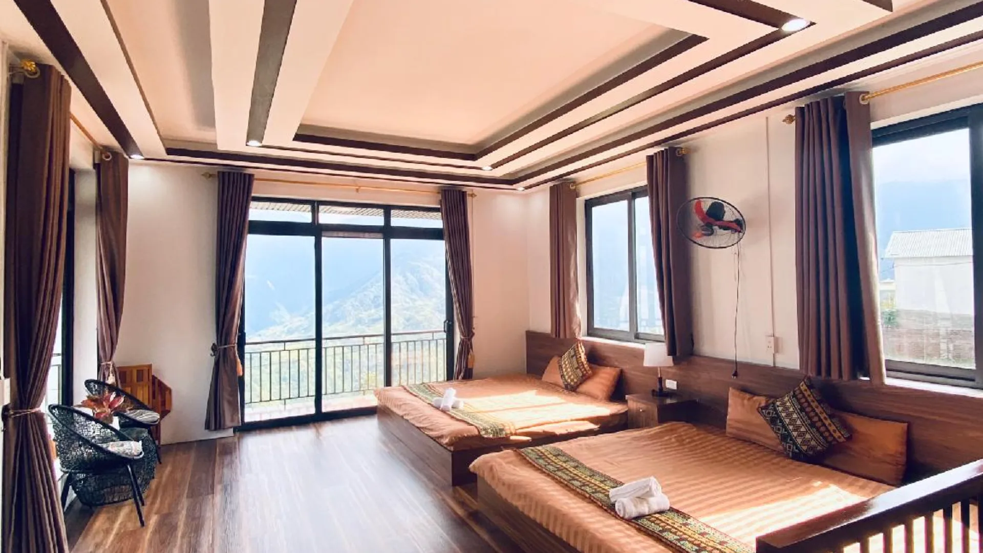 사파 사빠 도심의 프라이빗 하우스 (200m², 침실 3개, 프라이빗 욕실 3개) 4성급 게스트하우스 스위트룸