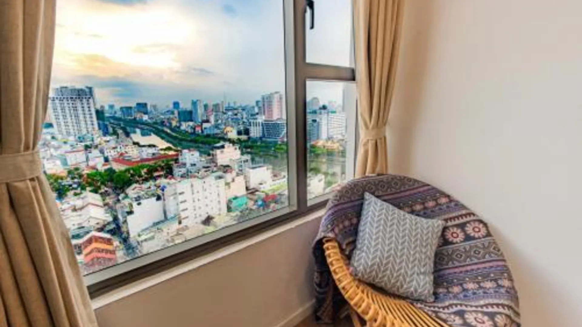 호치민 고 스위트 하우스 - 리버게이트 레지던스 3성급 게스트하우스 수영장