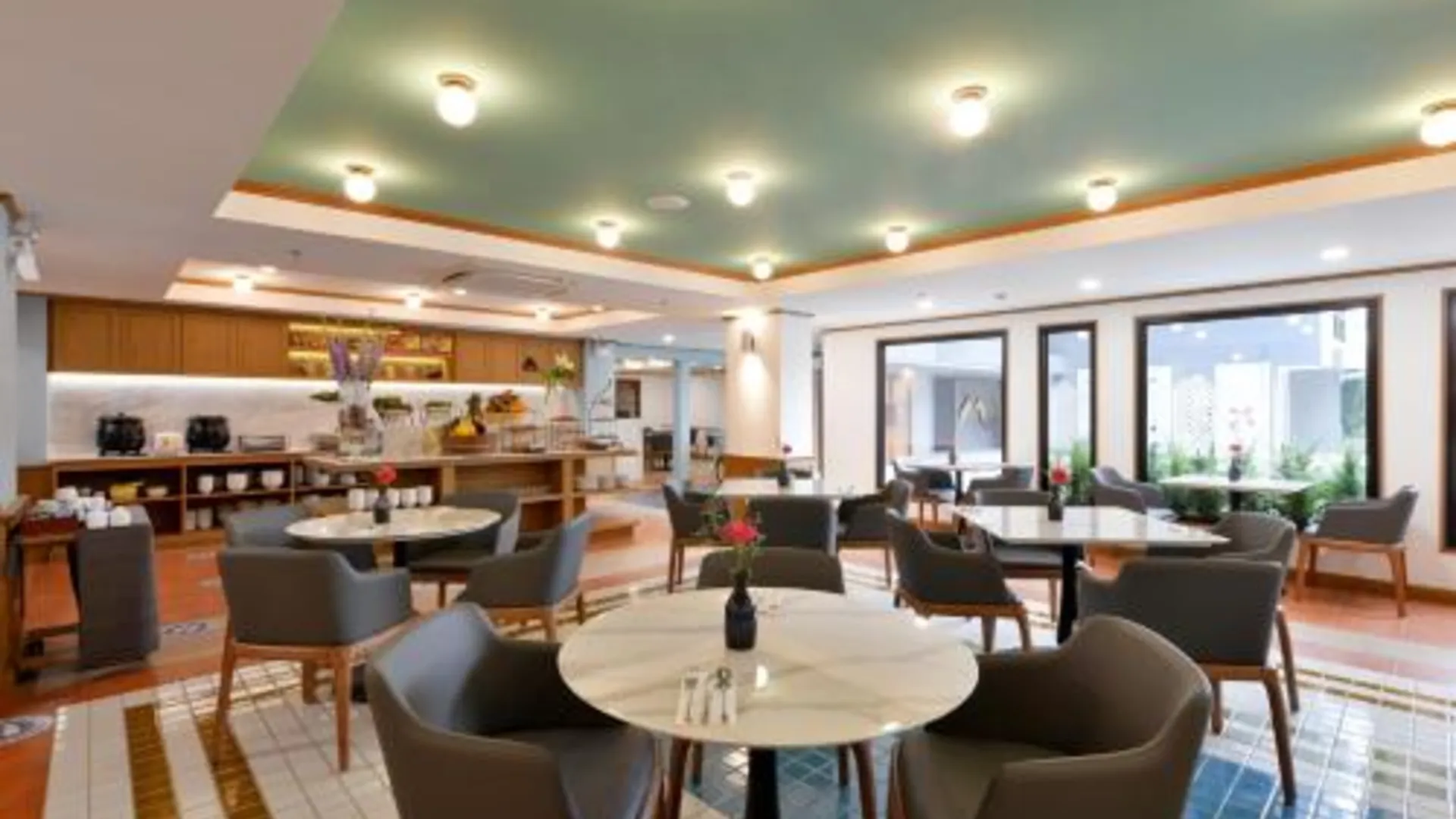 방콕 오크우드 호텔 앤 레지던스 방콕 4성급 호텔 로비