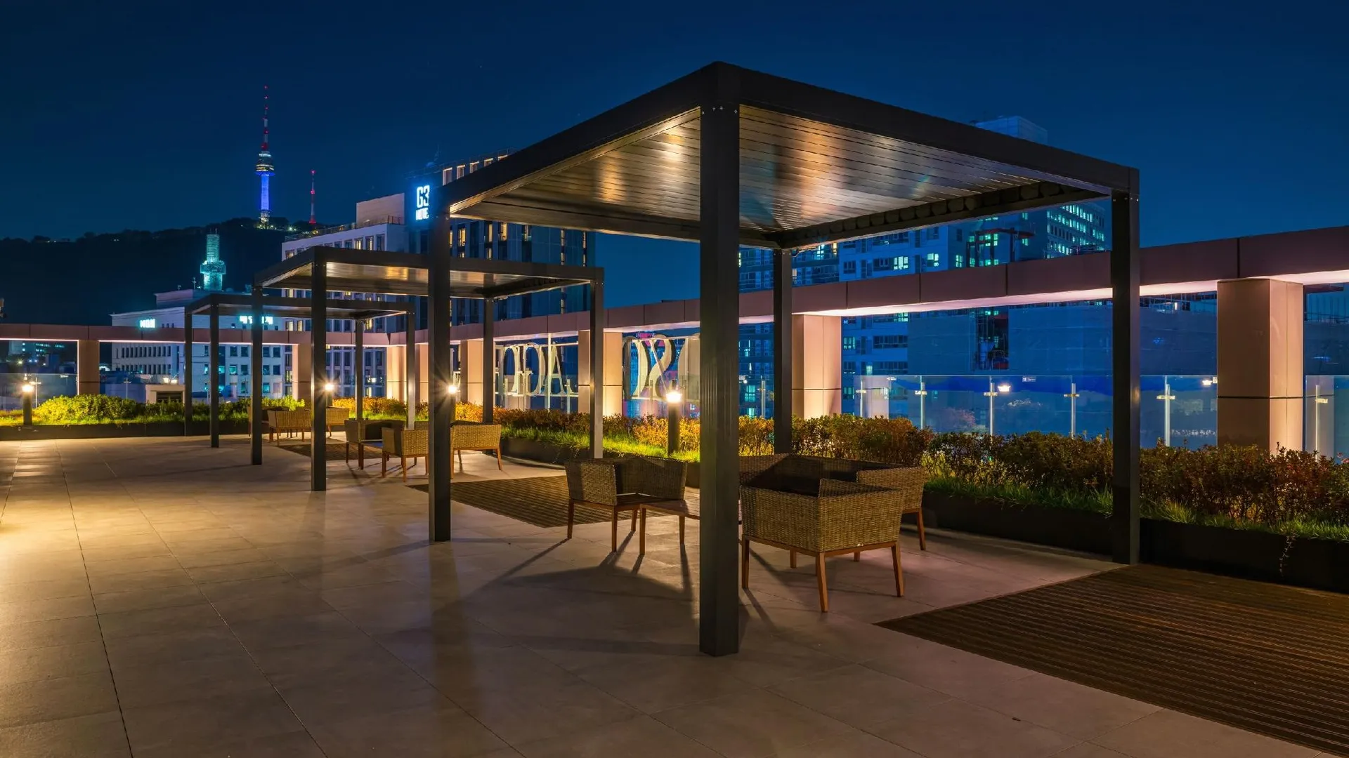 서울 솔라고 명동 호텔 앤 레지던스 4성급 호텔 로비