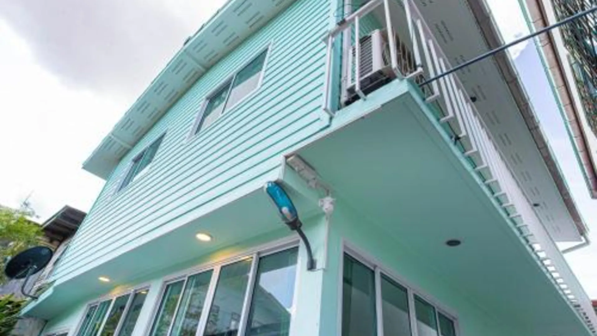 방콕 카오산의 프라이빗 하우스 (55m², 침실 2개, 프라이빗 욕실 1개) 4성급 게스트하우스 수영장