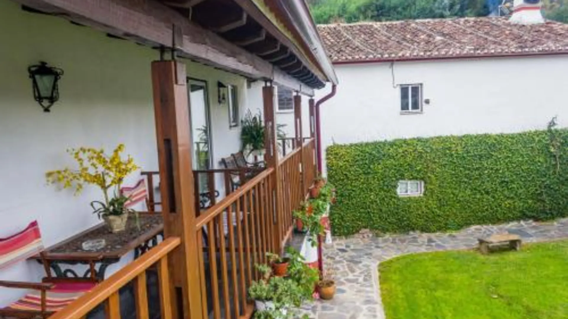 로우자 Quintal De Alem Do Ribeiro-Turismo Rural 4성급 호텔 외관