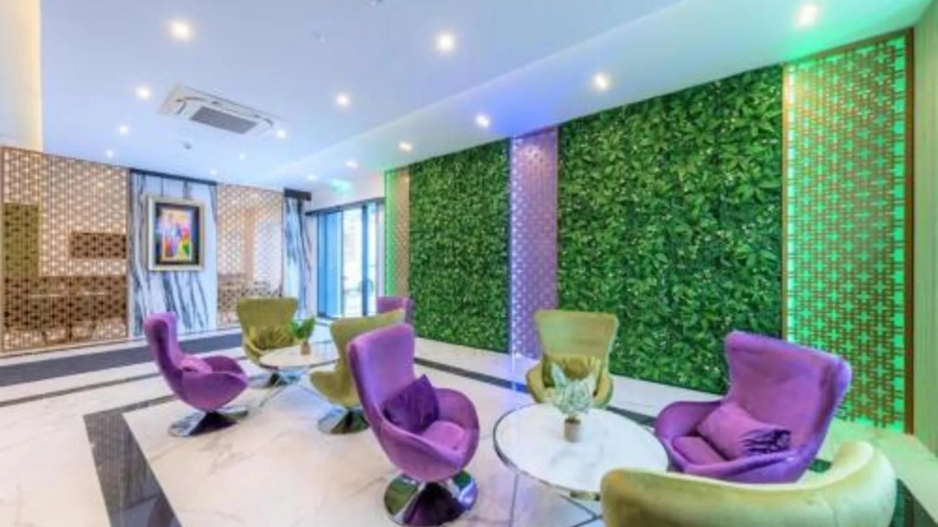 진델핑겐 Hotel Business Bay das ehemalige Staycation Hotel 4성급 호텔 객실