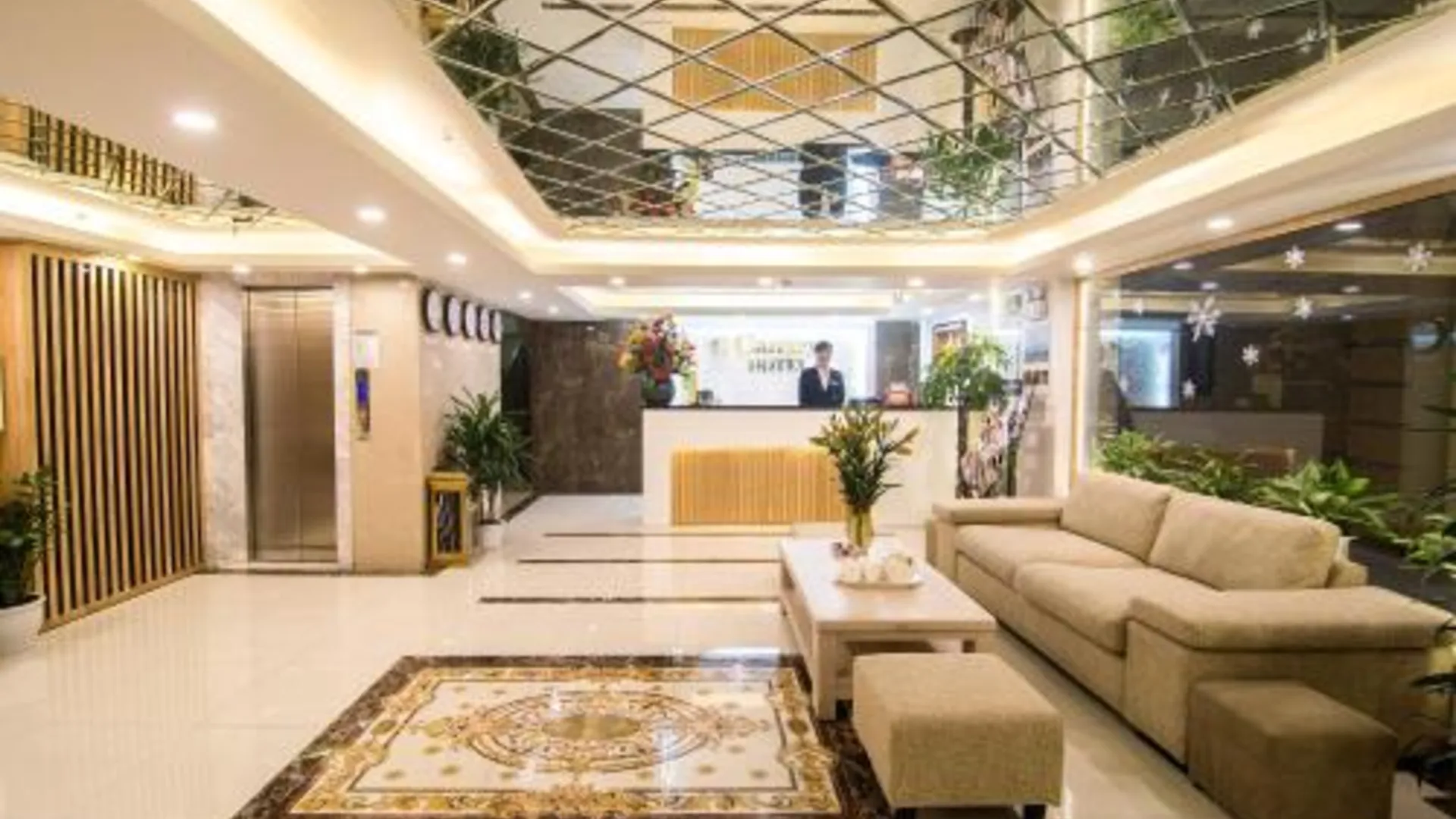 하노이 카나리 호텔 앤 아파트먼트 3성급 호텔 외관