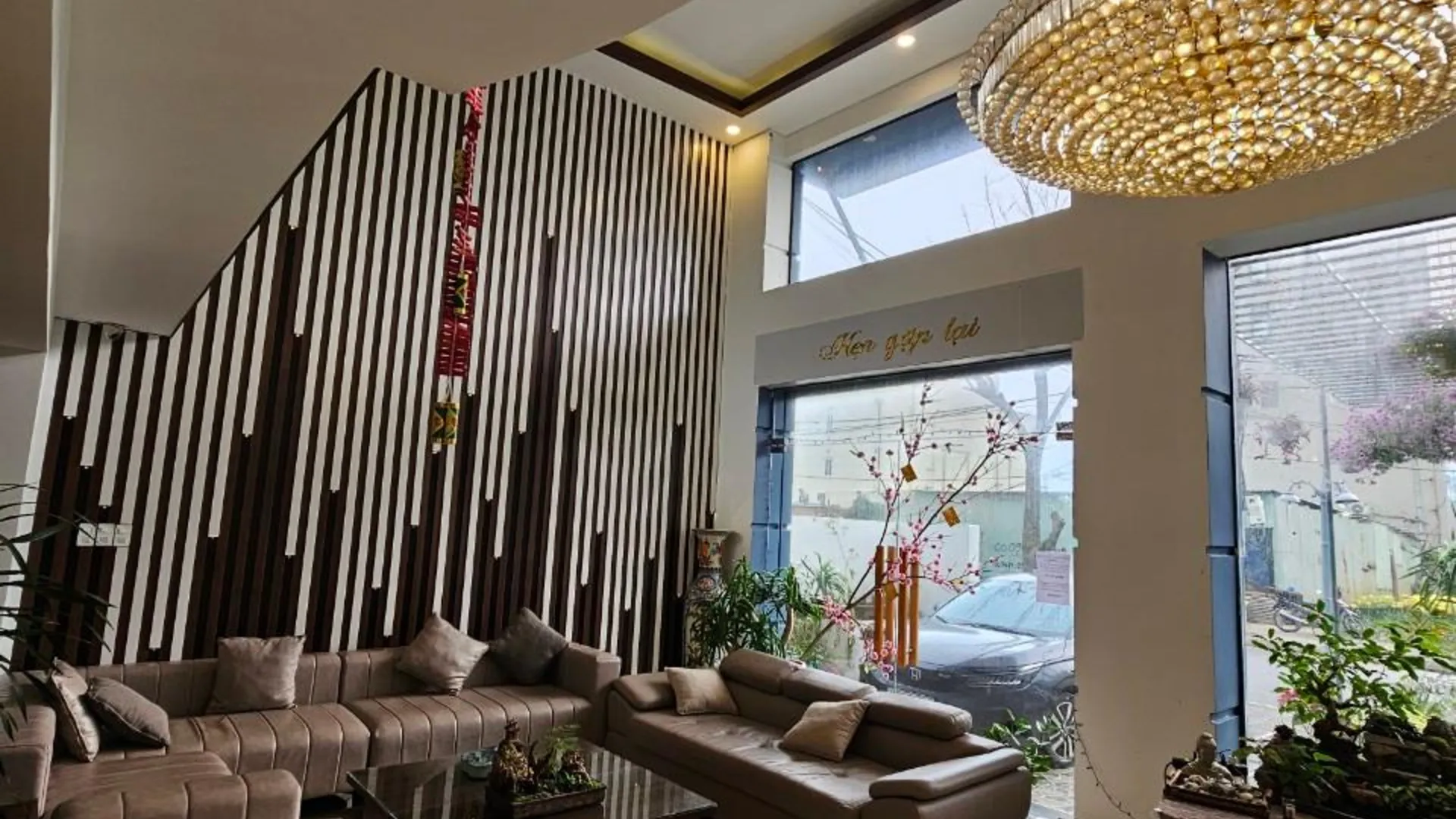 다낭 에메랄드 드림 호텔, 오피스 앤 아파트먼츠 5성급 호텔 레스토랑