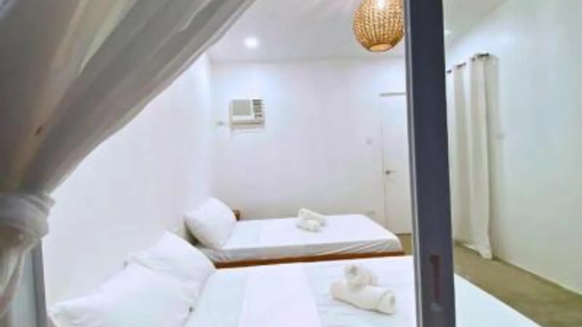 세부 만달라 비치 세부 바이 하이버룸스 3성급 호텔 수영장