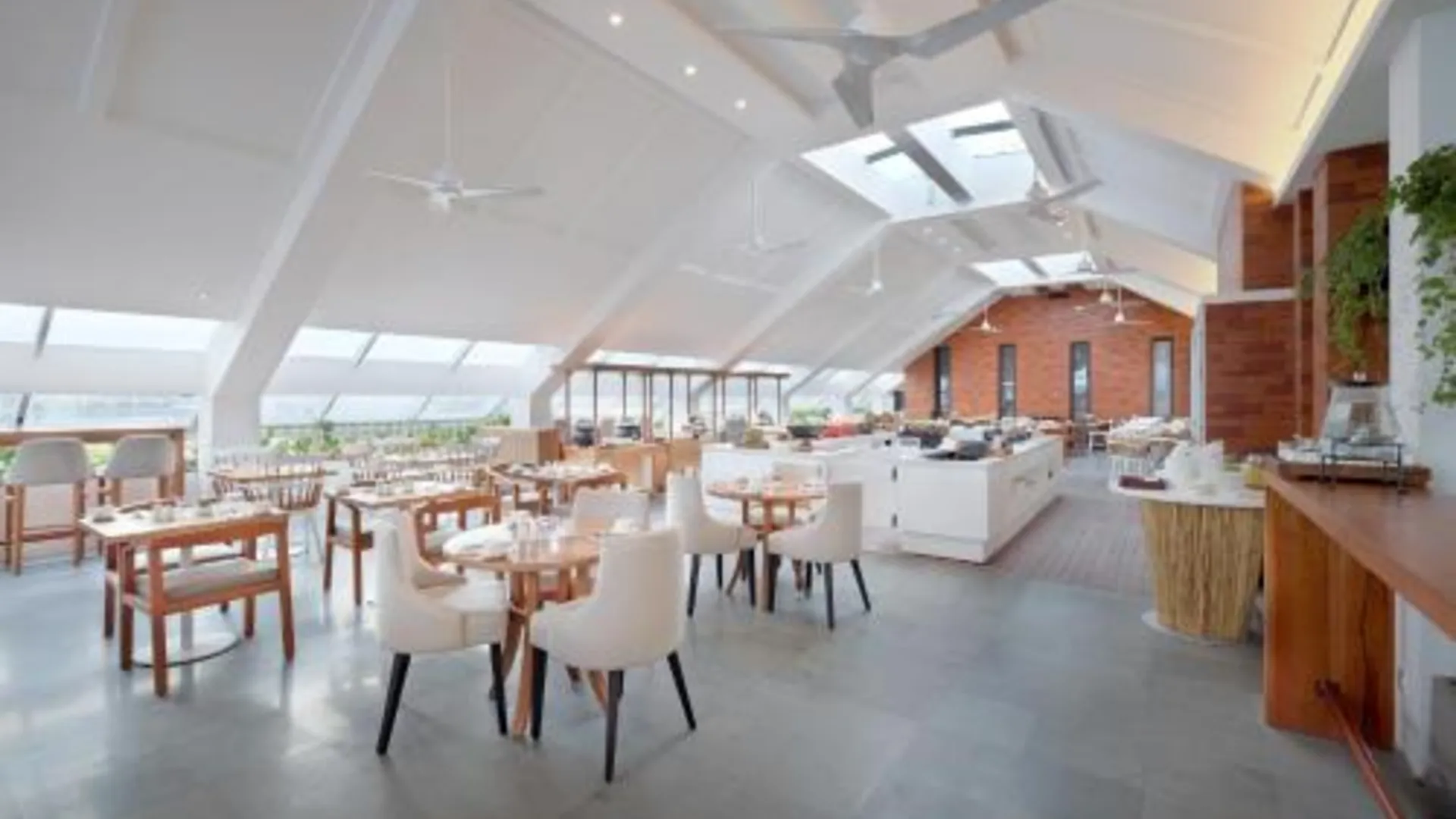 발리 잠불루욱 오세아노 스미냑 호텔 5성급 호텔 로비