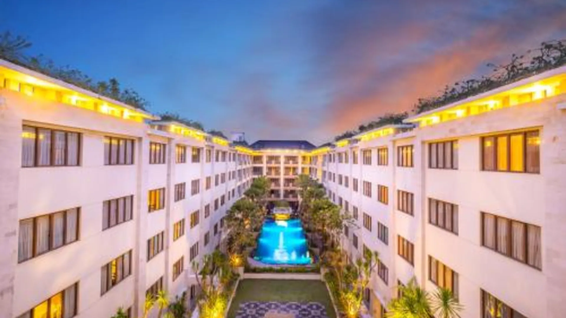 발리 애스톤 쿠타 호텔 앤 레지던스 4성급 호텔 로비