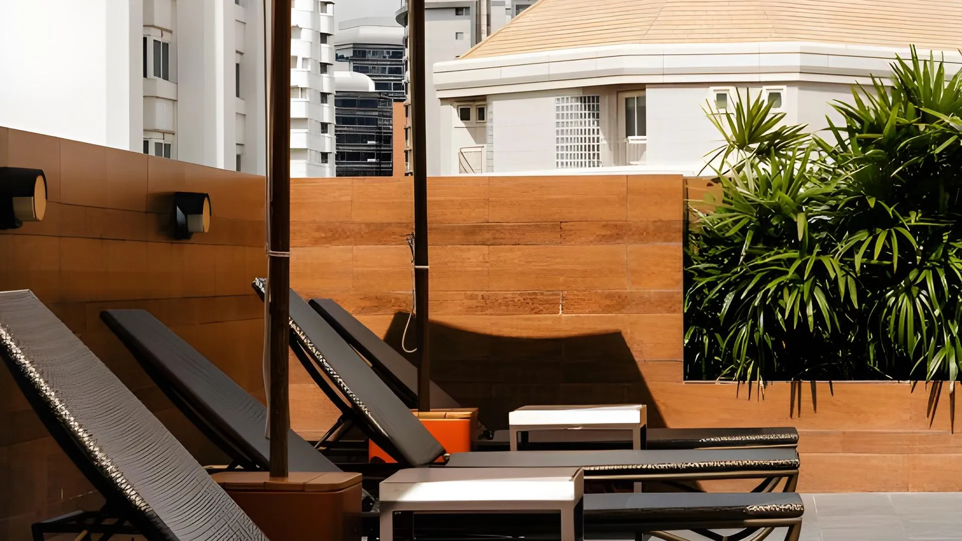 방콕 더 다윈 호텔 3성급 호텔 수영장