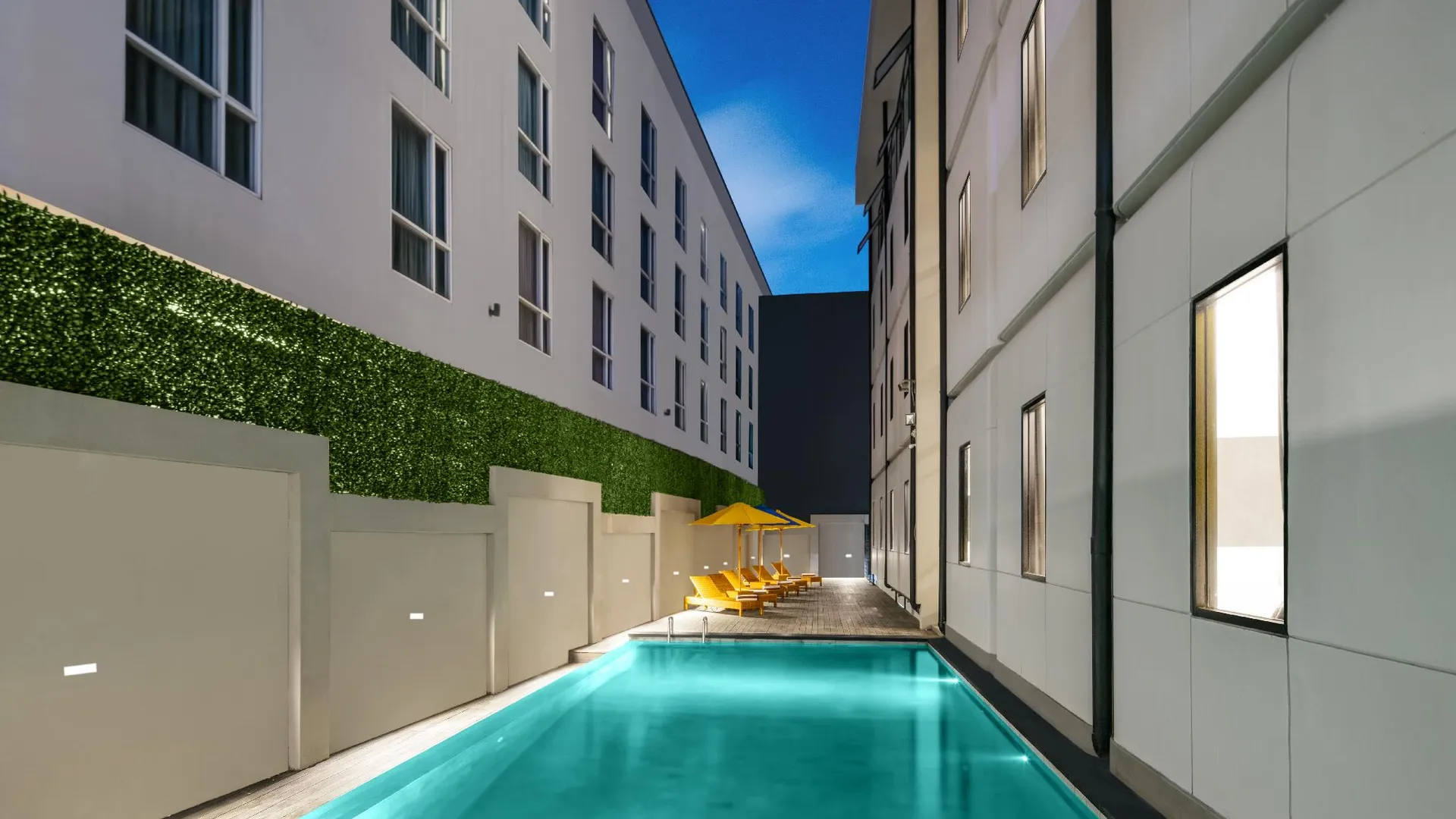 발리 퀘스트 바이브 데위 스리 발리 3성급 호텔 레스토랑