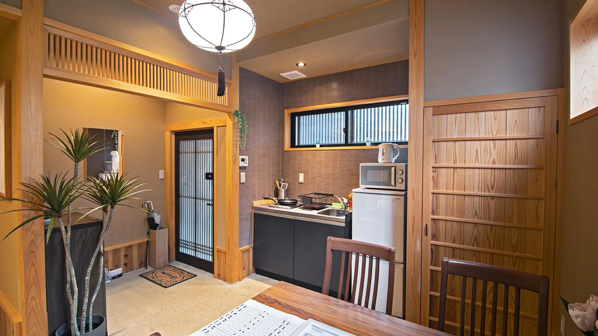 교토 가와라마치의 빌라 (80m², 침실 3개, 프라이빗 욕실 1개) 4성급 게스트하우스 로비