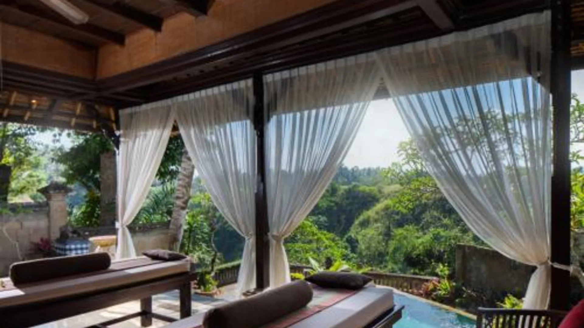 발리 피타 마하 리조트 앤 스파 5성급 호텔 외관