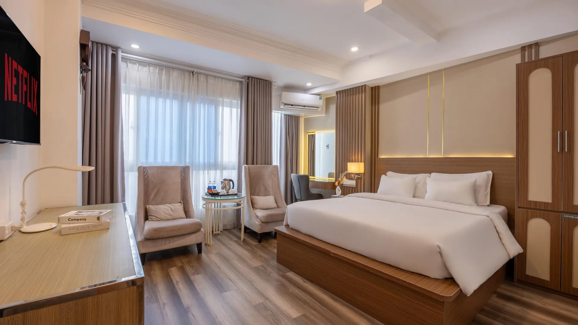 호치민 A25 호텔 - 14 퍼득칭 2성급 호텔 스위트룸