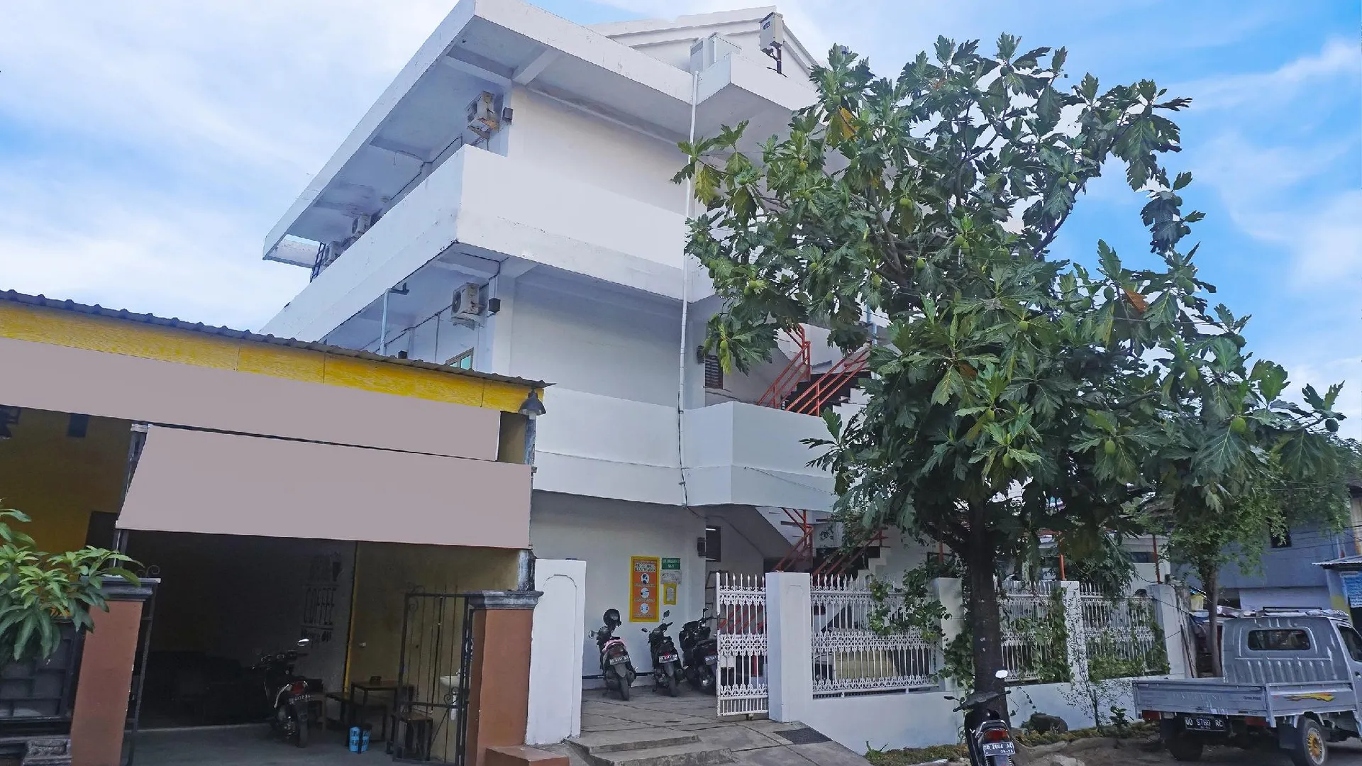 마카사르 Hotel O Anggrek Homes Makassar 2성급 호텔 레스토랑