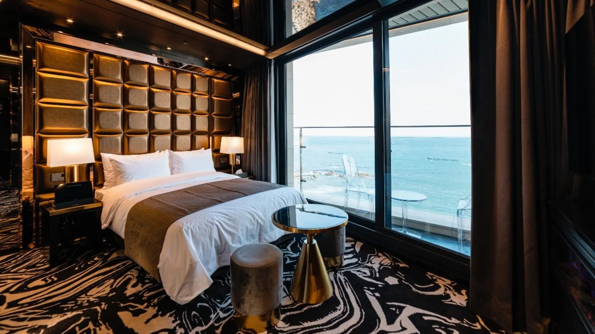 부산 베스트 루이스 해밀턴 호텔 오션 테라스 2성급 호텔 스위트룸